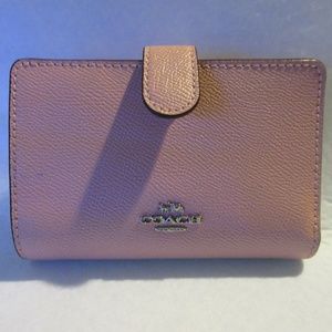 COACH LEATHER MEDIUM CORNER ZIP WOMAN'S WALLET PIN